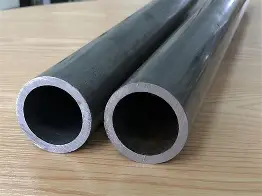 Seamless Tšepe Pipe